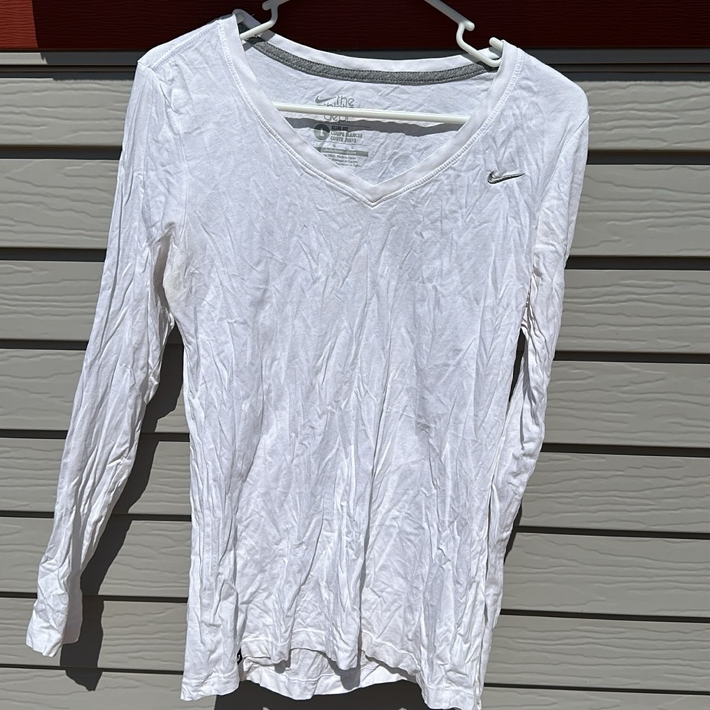 Nike Slim Fit Size Large Long Sleeve Tee